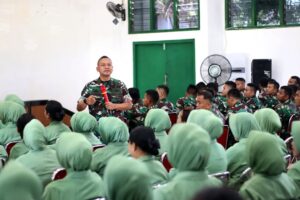 Brigif 6 Kostrad Gelar Penyuluhan Hukum: Wujudkan Prajurit dan Persit yang Taat Hukum