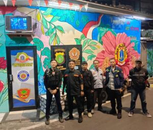 Patroli Kamtibmas di Petojo Utara, Polsek Gambir Pastikan Wilayah Kondusif