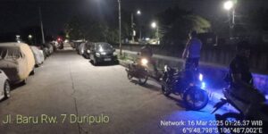 Patroli Dialogis di Roxy, Polsek Metro Gambir Pastikan Situasi Kondusif