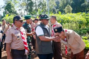 NGABRET” Majalengka Dimulai, TNI dan Pemda Bersatu Bangun Akses Desa