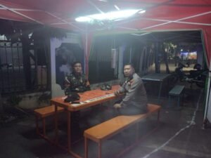 Kolaborasi TNI Dan Polri Untuk Ciptakan Situasi Aman Dan Nyaman Di Pos Singgah Tambak