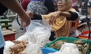 Cukit Kuliner Khas Pemalang Jelang Lebaran, Sarat Akan Wejangan 