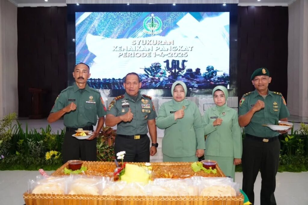 Terima Kenaikan Pangkat, Prajurit Divif 2 Kostrad Gelar Syukuran