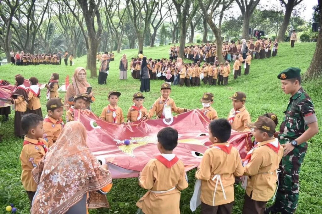 Brigif 9 Kostrad Mendukung Kegiatan Pelatihan Pramuka “Pesta Siaga” SD Al-Furqan Jember