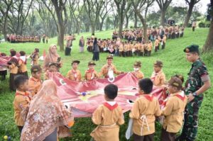 Brigif 9 Kostrad Mendukung Kegiatan Pelatihan Pramuka “Pesta Siaga” SD Al-Furqan Jember