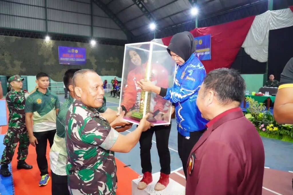 Dojo Pakuwon Jati Sabet Juara Umum Kejurnas Karate Divif 2 Kostrad 2025