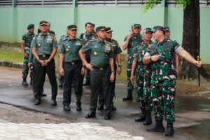Panglima TNI Tinjau Pembangunan Fasilitas Brigif 17 Kostrad, Wujud Nyata Peningkatan Kesejahteraan Prajurit