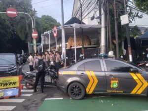 Pengamanan Ketat Ibadah Paskah Di Gereja GPIB Paulus Menteng, Dipimpin Kapolsubsektor Taman Suropati