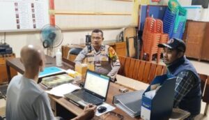 Wujudkan Lingkungan Aman, Bhabinkamtibmas Cempaka Putih Timur Intensifkan Sambang ke Warga