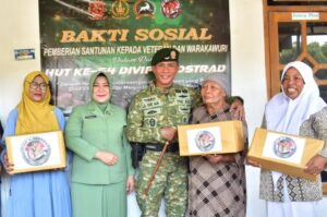 Brigif 9 Kostrad Gelar Bakti Sosial Sambut HUT ke-64 Divif 2 Kostrad