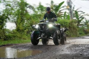 Pangdivif 3 Kostrad Pimpin Uji Kehandalan Kendaraan Dinas di Medan Sesungguhnya