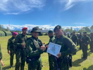 Satgas Yonif 509 Kostrad dan Satgas Yonif 432 Kostrad Resmi Purna Tugas
