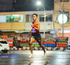 Prajurit Denpal Divif 3 Kostrad Sapu Bersih Juara di Lomba Lari Wajo Merdeka 10K