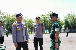 Sinergitas TNI-Polri, Kapolres Ngawi Disambut Hangat di Markas Yonarmed 12 Kostrad