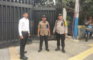 Jalin Kekompakan, Bhabinkamtibmas Gondangdia Sambang ke Kantor Bawaslu RI