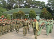 Tradisi Lepas Sambut Komandan Brigif 14 Kostrad Berlangsung Khidmat