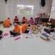 Kreatifitas Tanpa Batas!! Warga Binaan Lapas Cipinang Rangkai Hiasan Teratai untuk Waisak