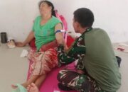 Semangat Mengabdi, Prajurit Satgas Pamtas RI–Malaysia Yonarhanud 1 Kostrad Gelar Pelayanan Kesehatan Gratis di Perbatasan Kalbar