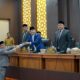 Ketua DPRK Nagan Raya Pimpin Rapat Paripurna penyampaian pandangan fraksi  ‎