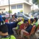 Polres Metro Jakarta Pusat Gelar Pengobatan Gratis dan Bagi Sembako untuk Driver Ojol