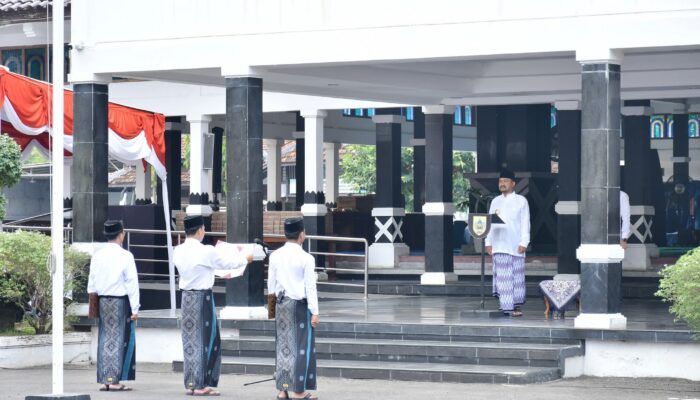 Peringati HSN Ke-10, Bupati Anom: Peran Santri Sangat Penting Untuk Kemajuan Pemalang