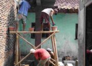 Proyek SAB Di Desa Renged Kec Kresek Pekerja Abaikan K3 Dan Papan Informasi