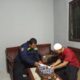 Bhabinkamtibmas Petamburan Perkuat Siskamling RW 08, Polisi Antisipasi Kejahatan Malam Hari