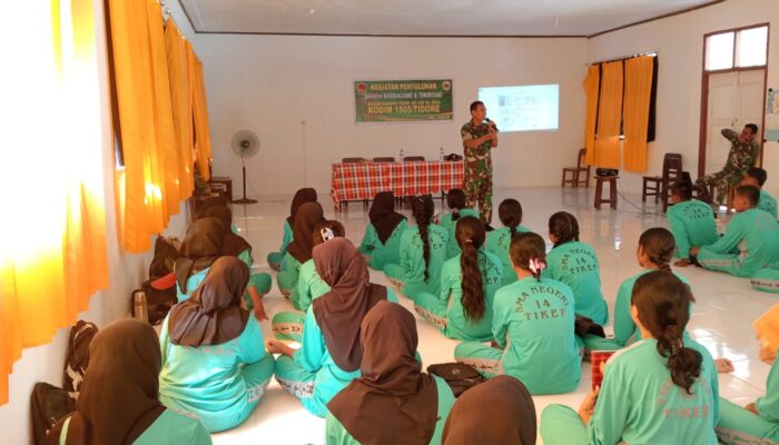 Satgas TMMD ke-126 Berikan Penyuluhan Bahaya Radikalisme dan Terorisme kepada Siswa SMA