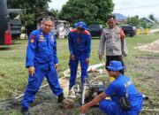 Sentuhan Kemanusiaan Polri, Tim SAR Korpolairud Bantu Warga Batang Anai Lewat Pembuatan Sumur Bor