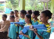 Asah Keterampilan, Satgas Pamtas Yonarhanud 2 Kostrad Beri Dukungan Gadik Ajarkan Drumband