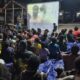 Nonton Bareng Film Edukasi, Satgas TMMD Bagikan Makanan Bergizi kepada Anak-Anak Kampung Keakwa