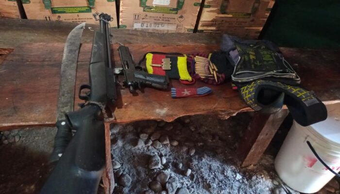 Tim Patroli Pengintaian Koops TNI Habema Berhasil Mengamankan Senjata Api Campuran di Distrik Wame