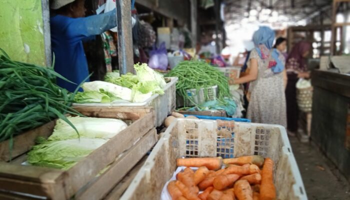*Kenaikan Harga Kebutuhan Pokok Buat Resah Kaum Emak emak di Pemalang*