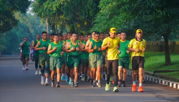 Divif 1 Kostrad Lari 5K, Kobarkan Semangat Prajurit Jaga Fisik dan Disiplin