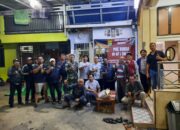 Babinsa Koramil 05/Kramatjati-Makasar Perkuat Keamanan Wilayah Lewat Patroli Siskamling Bersama Warga