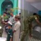 Bukan Sekadar Bakti Sosial, Program SEJUK Yonif TP 859/RBK Menyatukan Prajurit dan Masyarakat Dalam Kebersamaan