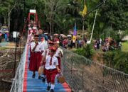 Satgas Pamtas Yonarhanud 1 Kostrad Resmikan Jembatan Peleng, Buka Akses dan Harapan Baru Warga Perbatasan