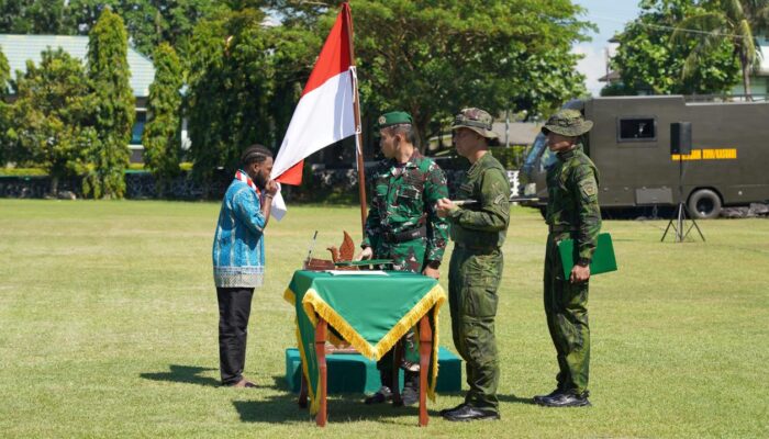 Sepuluh Anggota TPNPB-OPM Kodap IV Sorong Raya Ikrar Setia kepada NKRI di Manokwari*