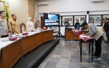 Jelang 1 Suro, Bupati Pemalang dan 15 Perguruan Bela Diri Teken Deklarasi Damai
