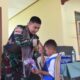 Peringati Hari Anak Nasional, Satgas Yonarhanud 2 Kostrad Bagikan 100 Paket Alat Tulis kepada Siswa PAUD dan TK di Perbatasan