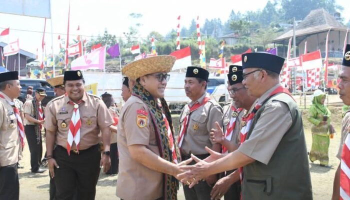 Monitoring Jambore Serentak di 14 Kecamatan, Plt Bupati Pemalang Puji Kreativitas Anggota Pramuka