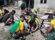 Yonarmed 12 Kostrad Terangi Akses Warga Perbatasan melalui Pemasangan Lampu Panel Surya