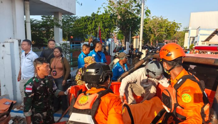 TNI Kerahkan Personel, Hercules, dan KRI Bantu Masyarakat Terdampak Gempa NTT