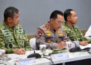 Panglima TNI Dampingi Presiden Prabowo Tinjau Penanganan Karhutla di Riau dan Sumatera Selatan