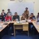 TNI Perkuat Penanganan Karhutla di Melawi, Salurkan Peralatan Pemadam kepada Masyarakat