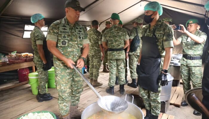 Yonif TP Hadir, Pertahanan dan Pembangunan Berjalan Bersama