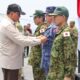 Wapang TNI Dampingi Menhan RI Anugerahkan Satyalancana Dharma Samudera kepada Personel JMSDF