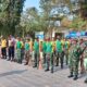 Semangat Manunggal TNI-Rakyat, Yonif 411 Kostrad Bersama Masyarakat Bersihkan Taman Tingkir