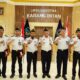 Yugo Indra Wicaksi Sematkan Tanda Pangkat kepada Lima Pegawai Lapas Narkotika Karang Intan