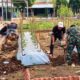 Yonarhanud 1 Kostrad dan Kelurahan Pakulonan Bersinergi, Pasang 188 Lubang Biopori untuk Kelestarian Lingkungan